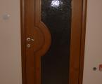 Интериорна врата от мдф с фурнир дъб,фрезоване и остъкление.